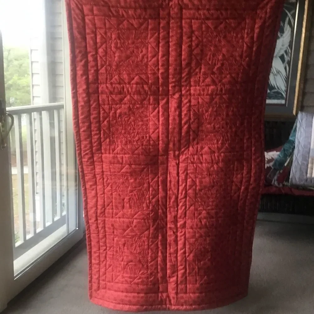 Brand new Hand Crafted Poppies Quilt
